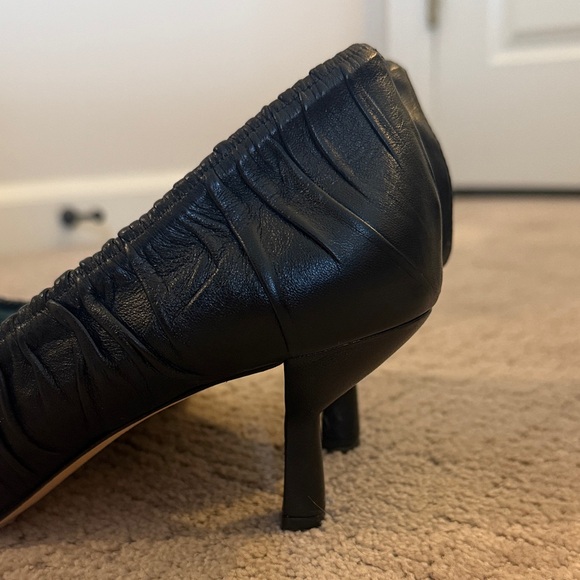 France’s Valentine Britta Ruched Heel Sz 9.5 Black - Picture 6 of 8